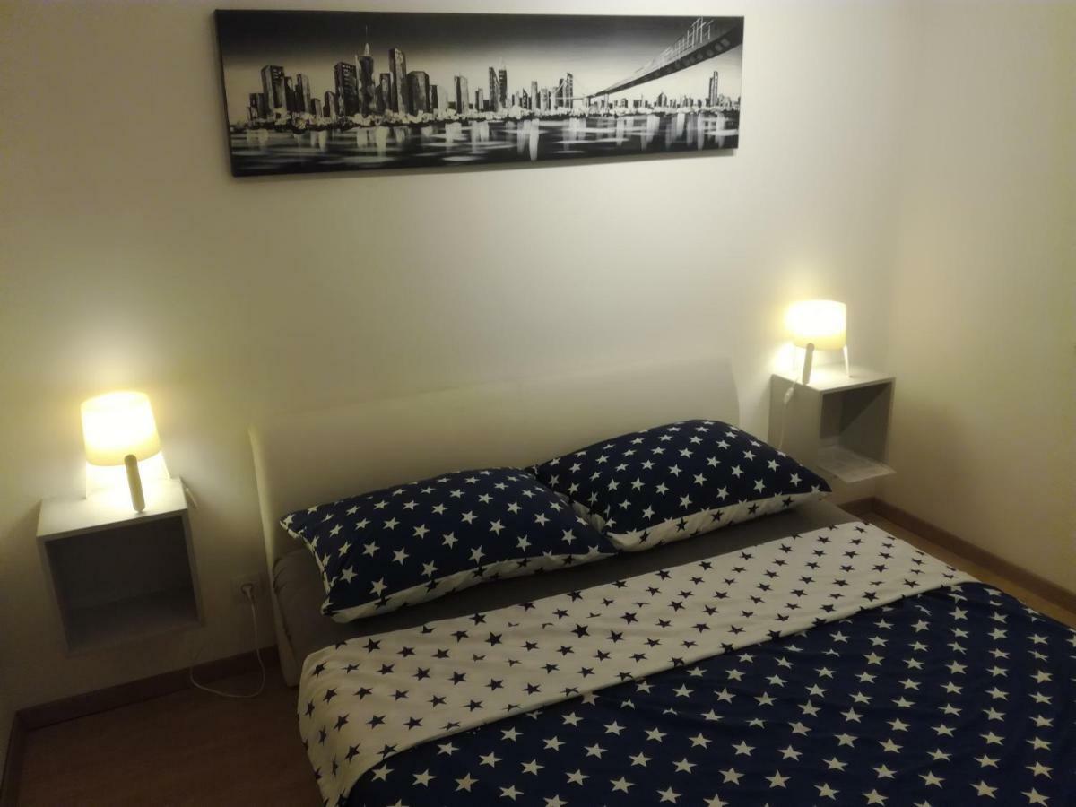 Soba U Centru Hotel Pula Buitenkant foto